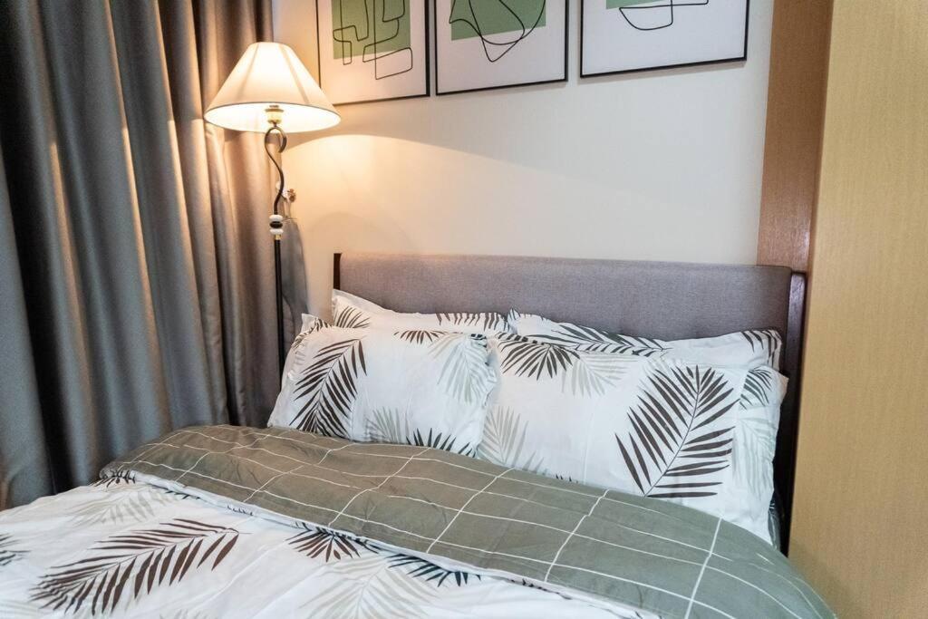 A2J Luxury 2Br Bgc Uptown Suite Near Uptown Mall Manila Luaran gambar