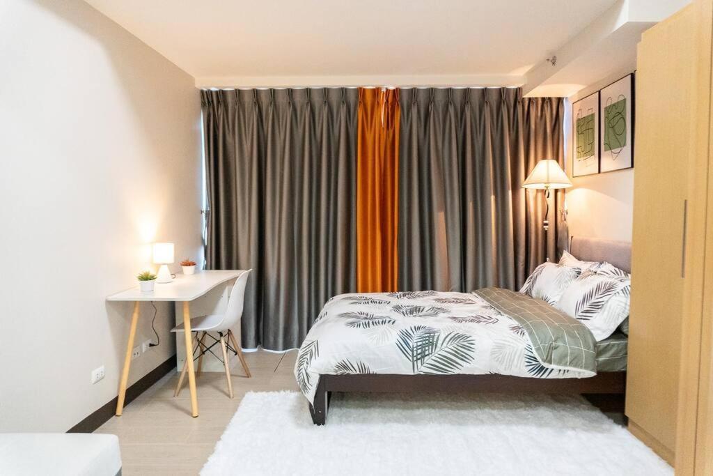 A2J Luxury 2Br Bgc Uptown Suite Near Uptown Mall Manila Luaran gambar