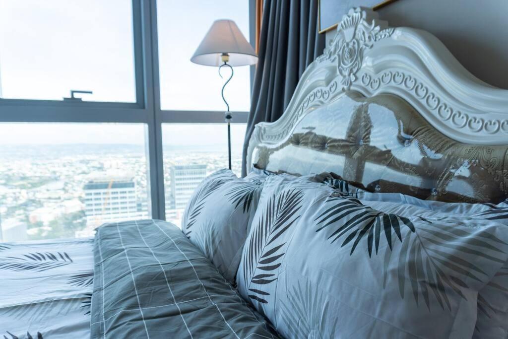 A2J Luxury 2Br Bgc Uptown Suite Near Uptown Mall Manila Luaran gambar