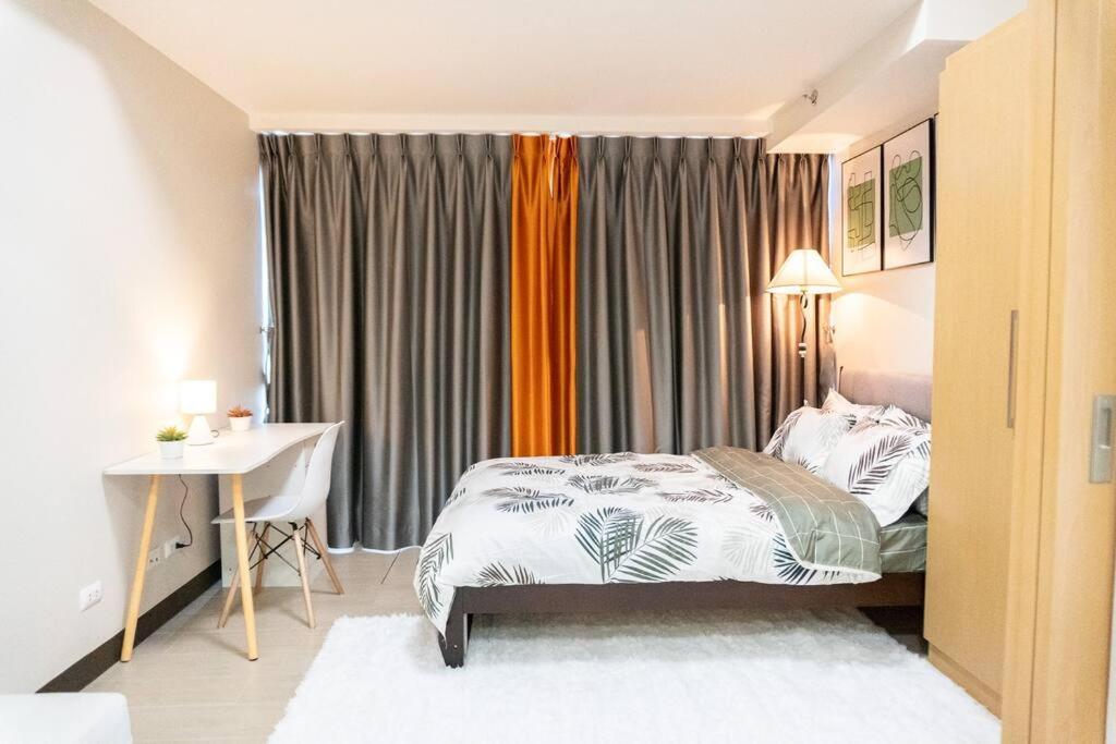 A2J Luxury 2Br Bgc Uptown Suite Near Uptown Mall Manila Luaran gambar